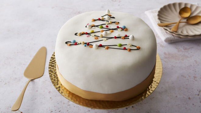 Easiest Christmas Cake Ever