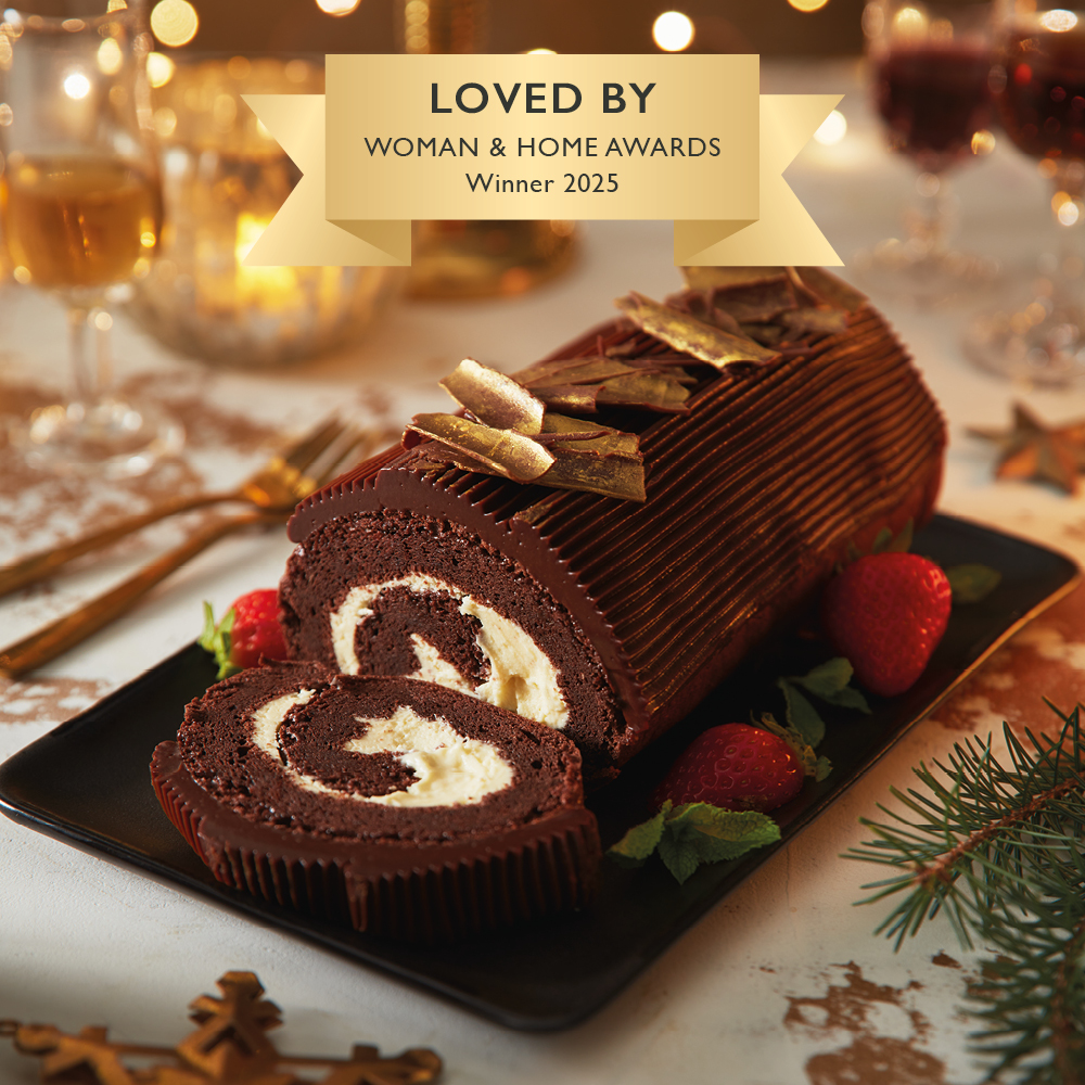 Image of a festive yule dessert