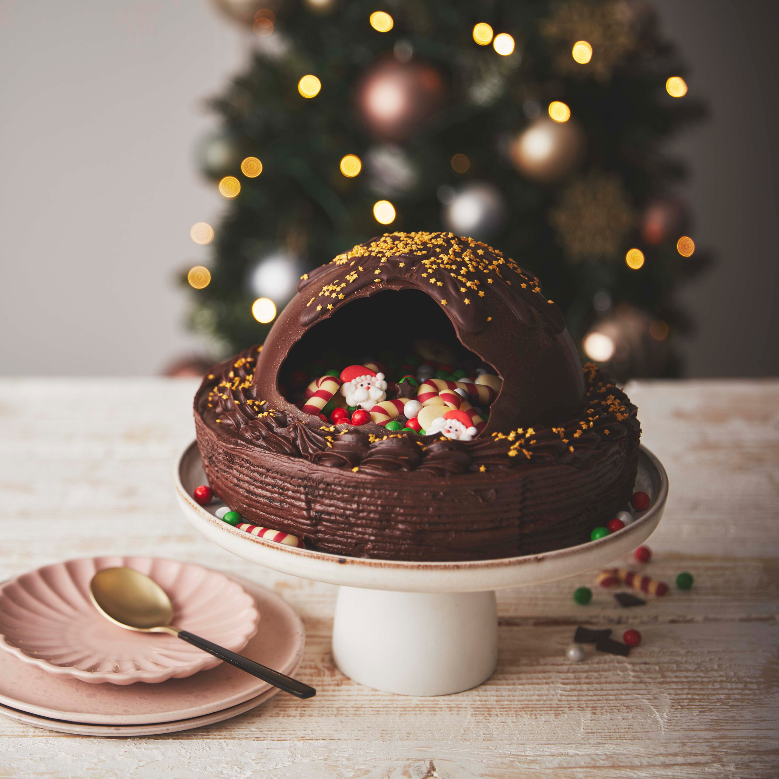 Booths Smash Dome Cake