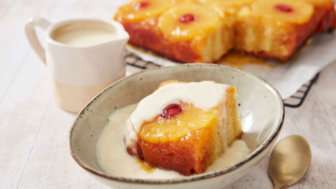 Pineapple upside down cake