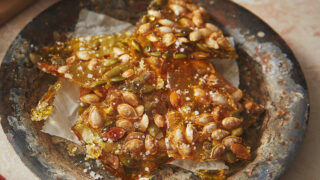 Pumpkin seed brittle