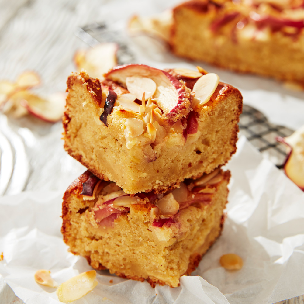 Image of spiced apple, caramel and custard traybake