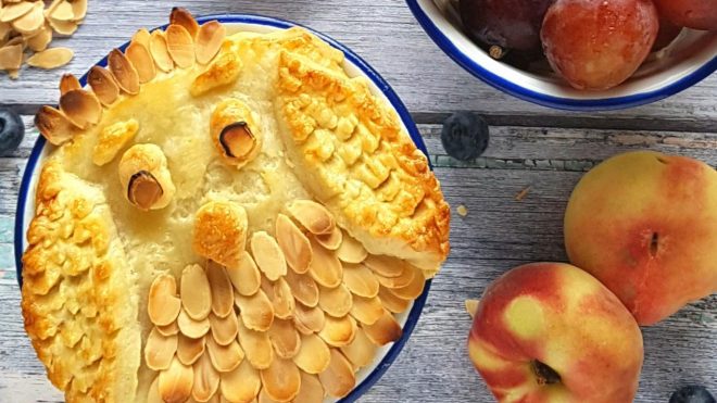 Peach, Plum and Almond Owl Pie with the pastry and almonds arranged to make the topping look like an owl
